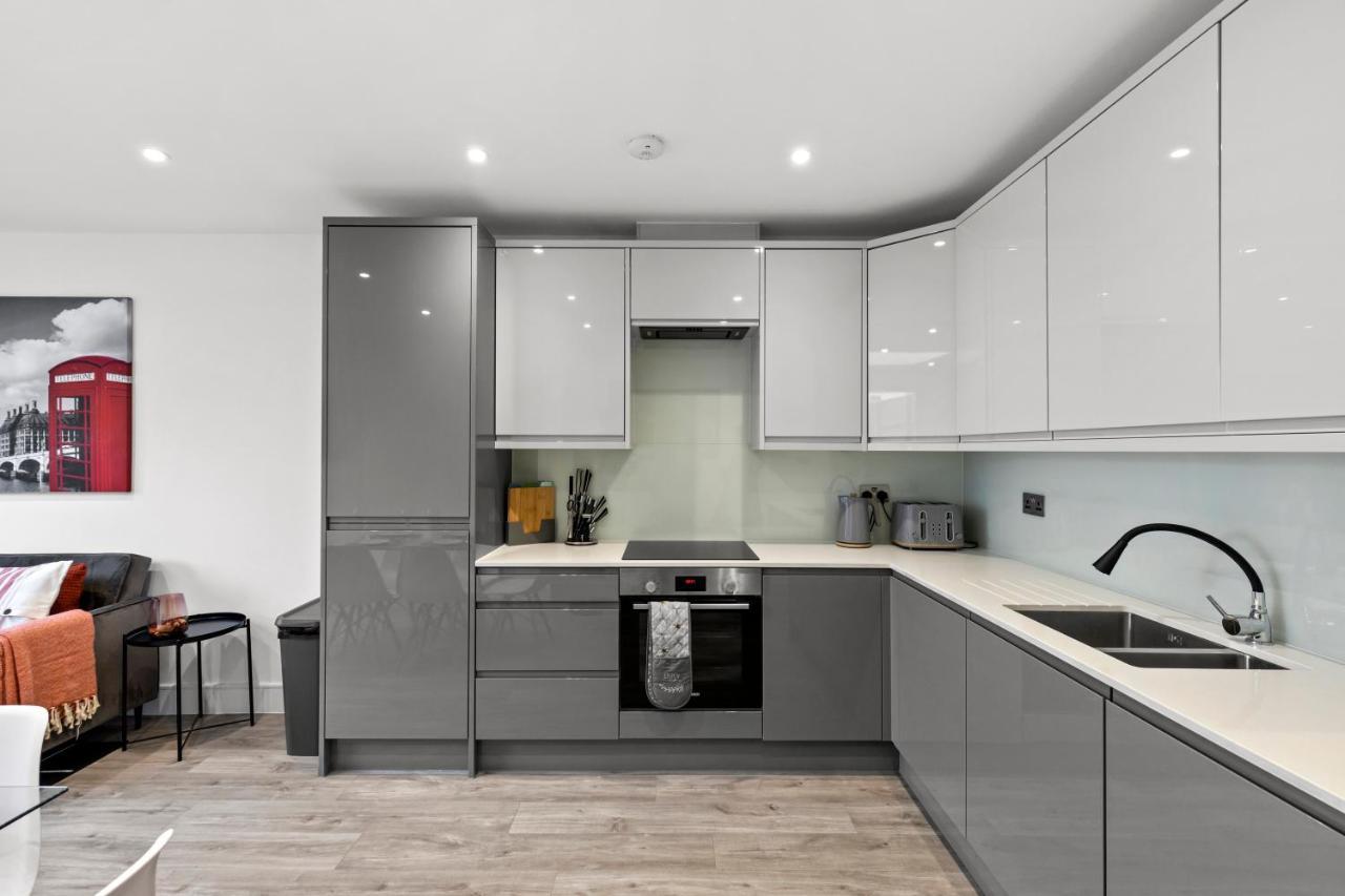 Star London Vivian Avenue 2-Bed Retreat With Garden The Hyde Exterior foto