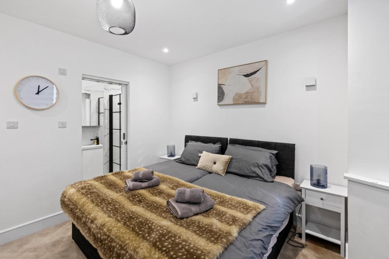 Star London Vivian Avenue 2-Bed Retreat With Garden The Hyde Exterior foto